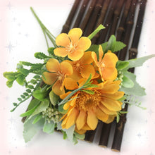Load image into Gallery viewer, Sunflower bouquet silk flower